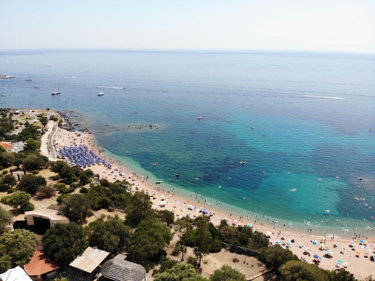 Club Esse Cala Gonone Ξενοδοχείο Εξωτερικό φωτογραφία