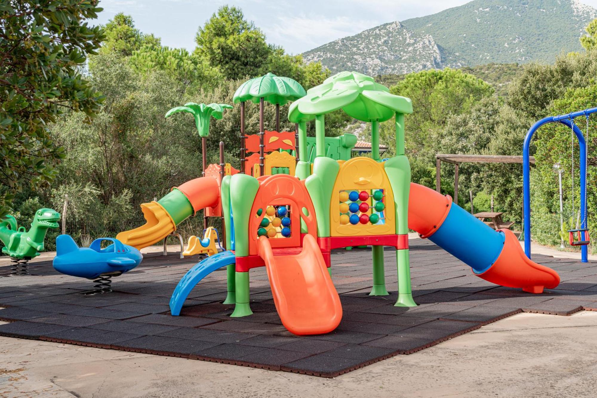 Club Esse Cala Gonone Ξενοδοχείο Εξωτερικό φωτογραφία