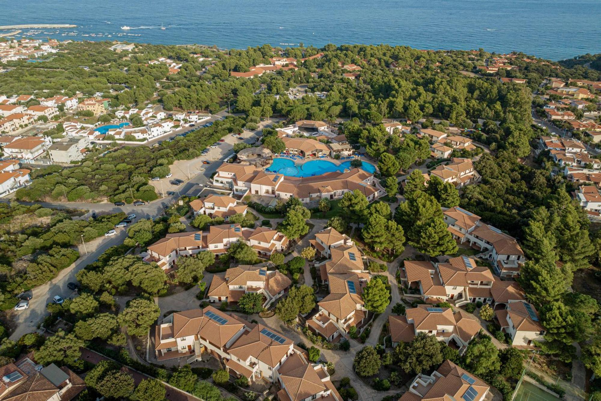 Club Esse Cala Gonone Ξενοδοχείο Εξωτερικό φωτογραφία
